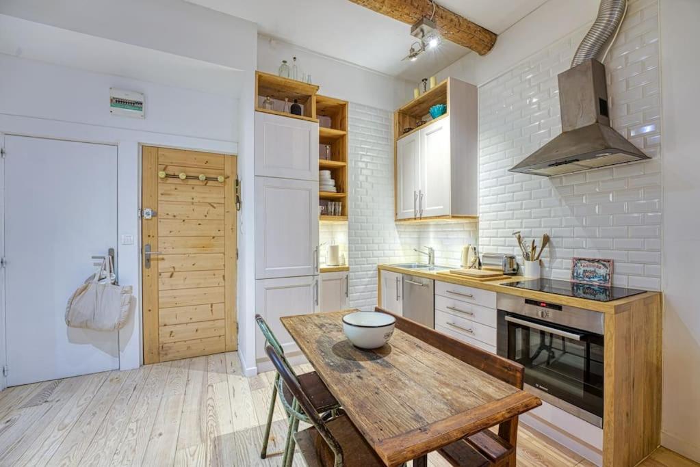 New - 1 Bed Apt Central Antibes Extérieur photo